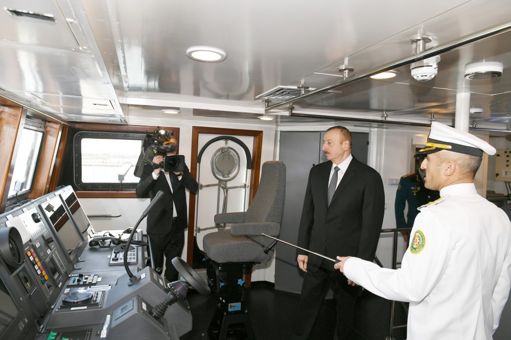 İlham Əliyev Tufan gəmisində -  FOTOLAR (YENİ-2)