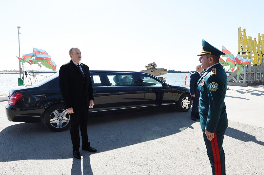 İlham Əliyev Tufan gəmisində -  FOTOLAR (YENİ-2)