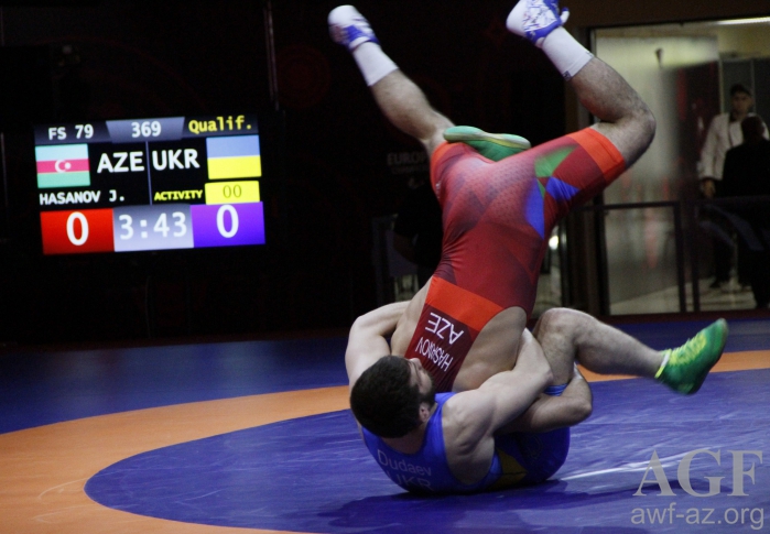 Hacı Əliyev ikinci dəfə Avropa çempionu oldu  - güləşçilərimiz 4 medal qazandı