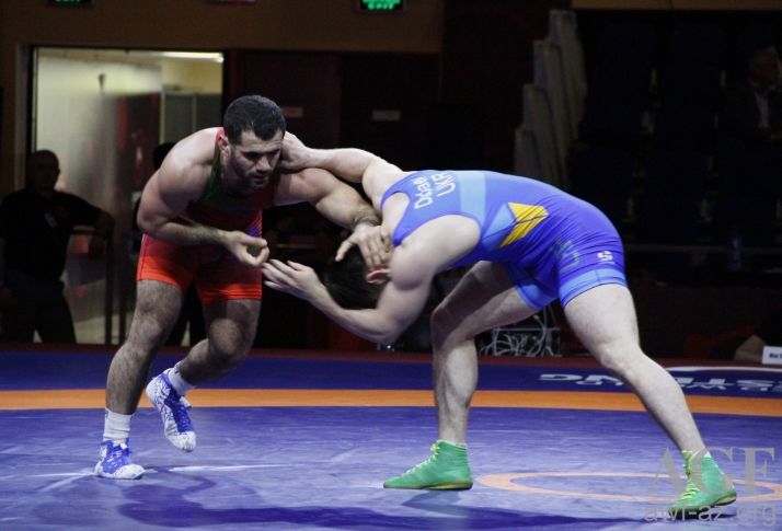 Hacı Əliyev ikinci dəfə Avropa çempionu oldu  - güləşçilərimiz 4 medal qazandı