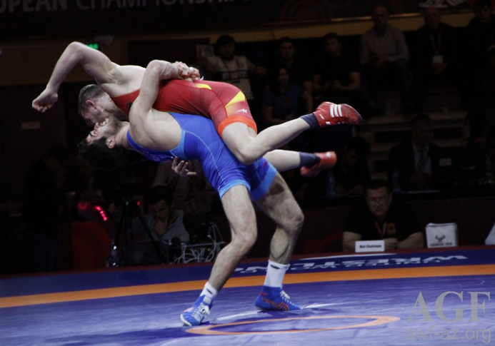 Hacı Əliyev ikinci dəfə Avropa çempionu oldu  - güləşçilərimiz 4 medal qazandı