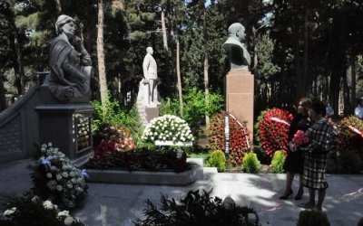 Nazirlər də qəbirüstü abidə kompleksinin açılışına gəldilər -  FOTOLAR