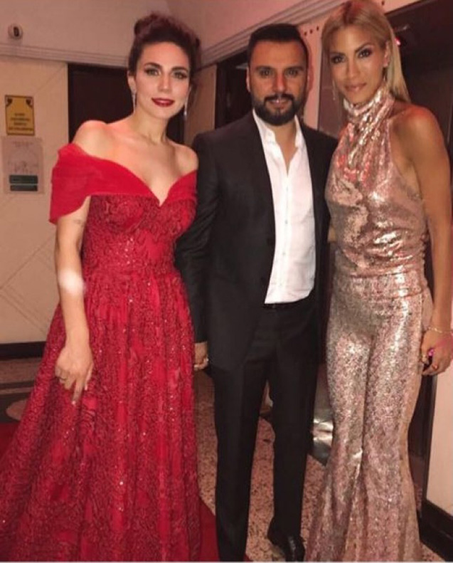 Busənin bu paltarını Ziya Məmmədovun gəlini hazırlayıb  - FOTOLAR