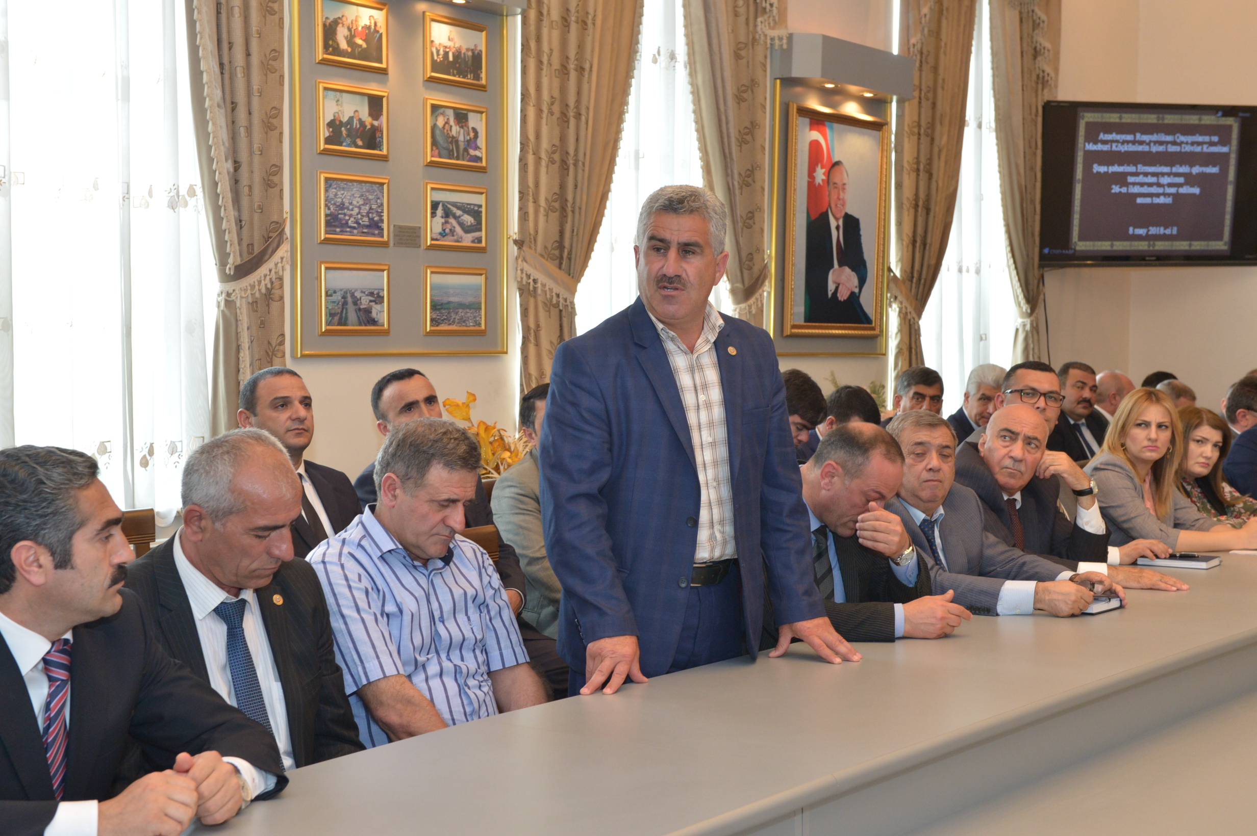 Qaçqınkomun sədri keçmiş döyüşçüləri bir araya gətirdi - FOTO