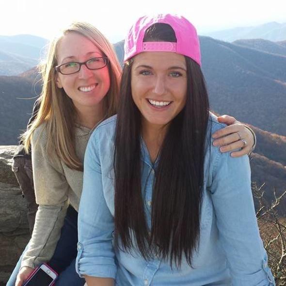 Ofisiant qıza 1700 dollar bəxşiş verildi, səbəbi... - FOTOLAR