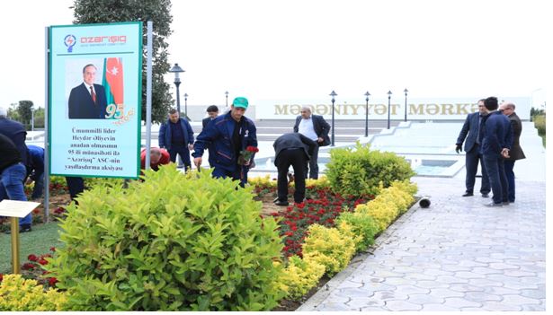 Heydər Əliyevin doğum günü münasibətilə 20 mindən artıq gül əkildi - FOTOLAR