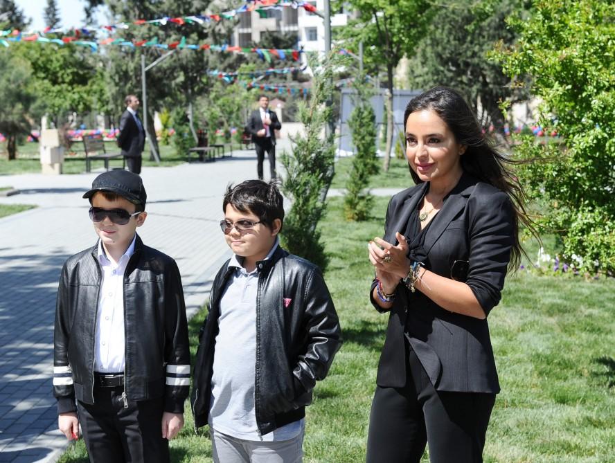 Leyla Əliyeva övladları ilə birgə  ağac əkdi - FOTOLAR
