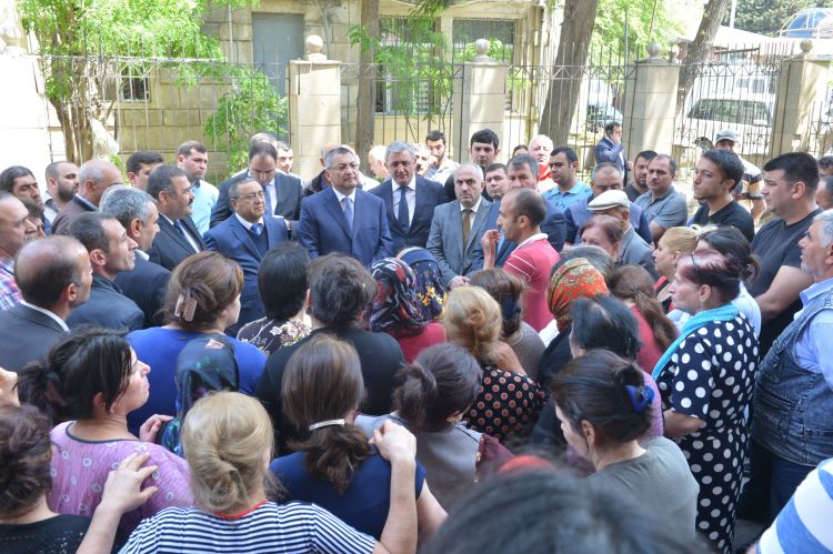 Qaçqınkomun sədri məcburi köçkünlərlə görüşüb - FOTO