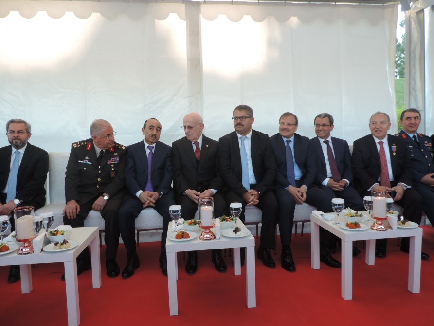 Ankarada Xalq Cümhuriyyətinin və Silahlı Qüvvələrimizin 100 illiyi   qeyd edildi - FOTOLAR