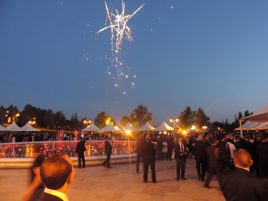 Ankarada Xalq Cümhuriyyətinin və Silahlı Qüvvələrimizin 100 illiyi   qeyd edildi - FOTOLAR