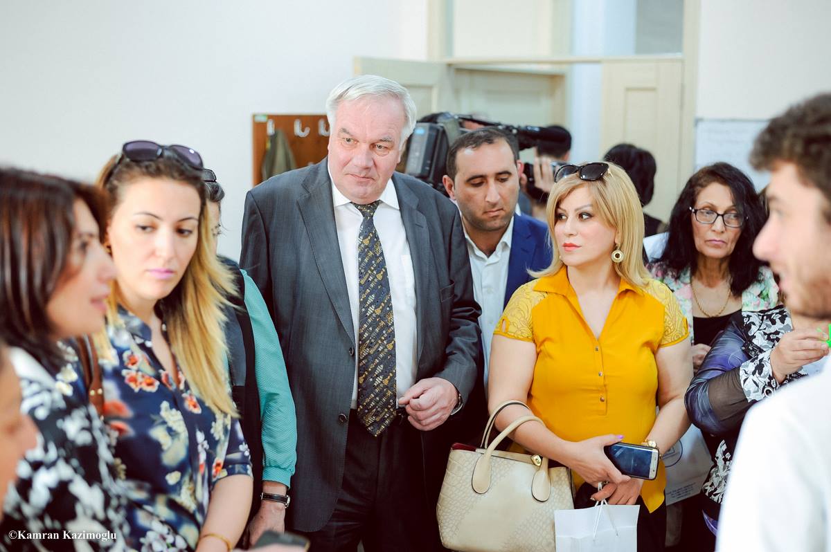 Qərbi Kaspi Universitetində riyaziyyat müəllimlərinin forumu   - FOTOLAR