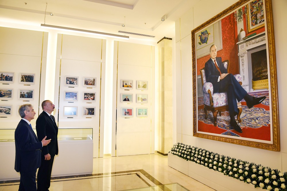  İlham Əliyev YAP-ın yeni binasının    AÇILIŞINDA - (FOTOLAR-YENİLƏNİB)