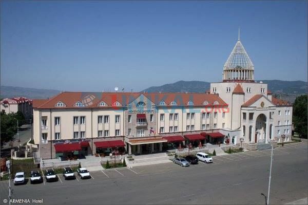 Ermənilər xarici turistləri Qarabağa belə    CƏLB EDİR (FOTOLAR-VİDEO)