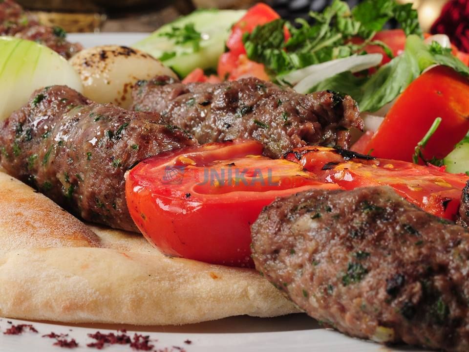 Ermənilər xarici turistləri Qarabağa belə    CƏLB EDİR (FOTOLAR-VİDEO)