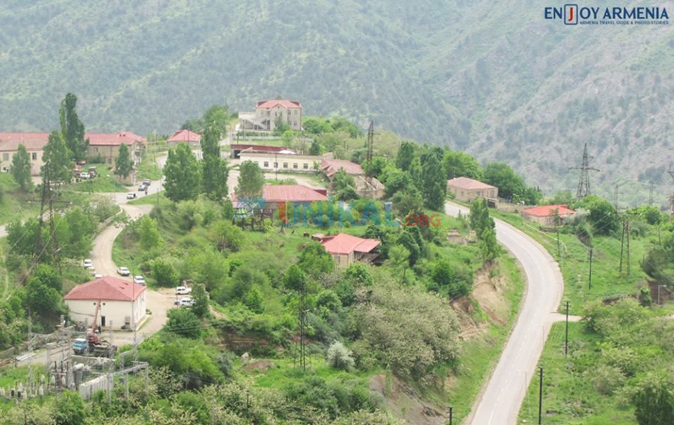 Ermənilər xarici turistləri Qarabağa belə    CƏLB EDİR (FOTOLAR-VİDEO)