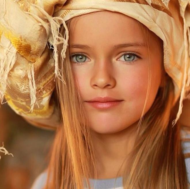 Dünyanın ən gözəl uşağını bir də indi görün -  FOTOLAR