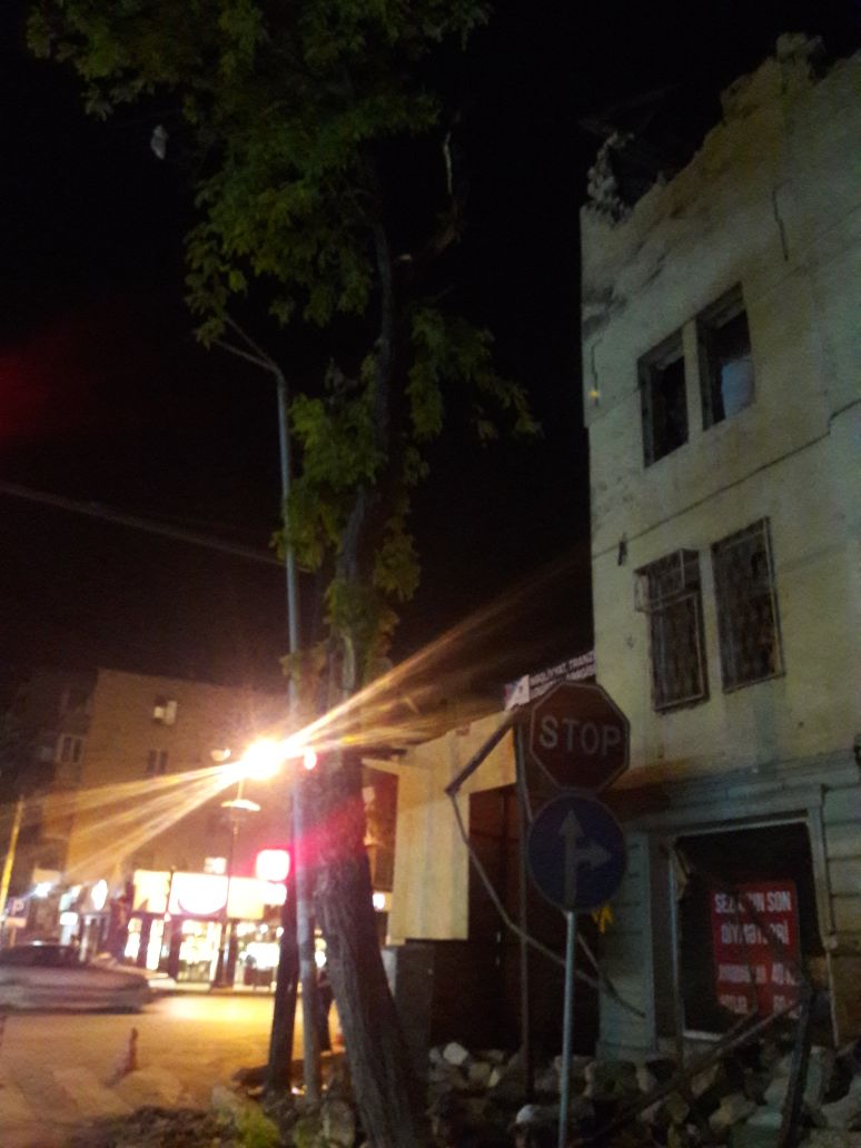 Nazirlik tikinti şirkəti barədə akt və protokol tərtib etdi    - FOTO