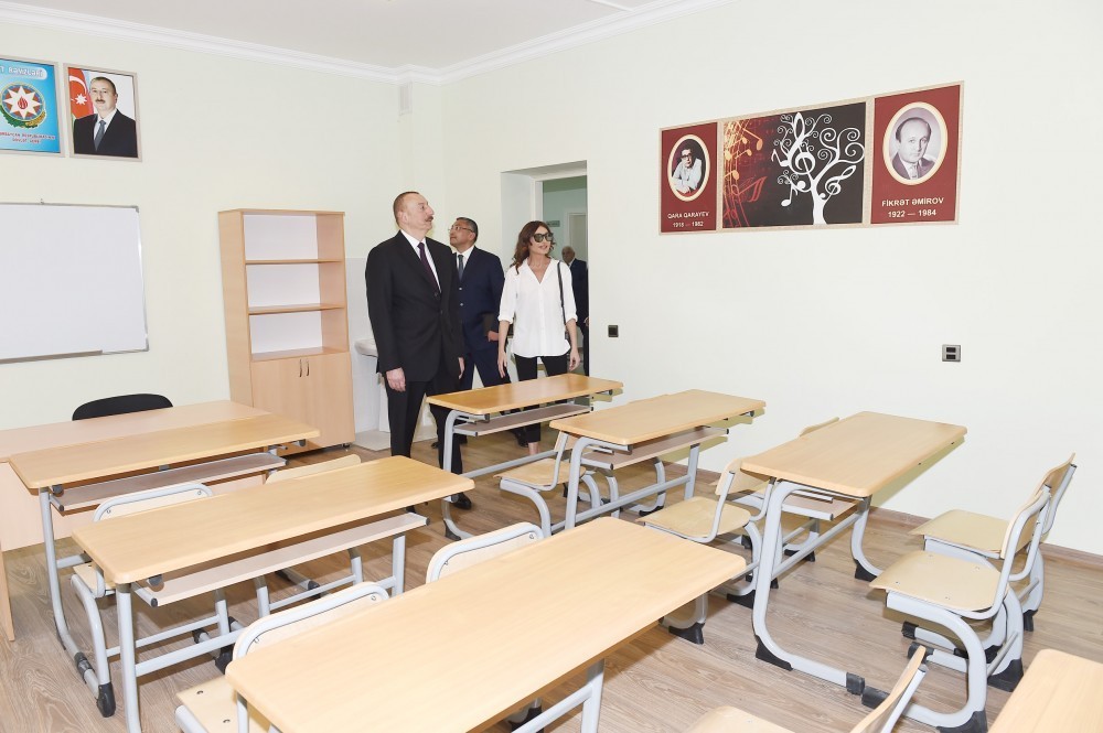 İlham Əliyev və birinci xanım   Qobu Parkda (FOTOLAR-YENİLƏNİB)