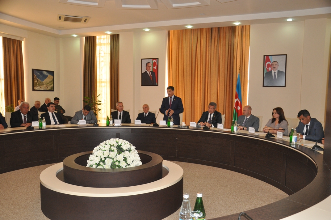 İcra başçısı Cümhuriyyətdən danışdı - FOTO