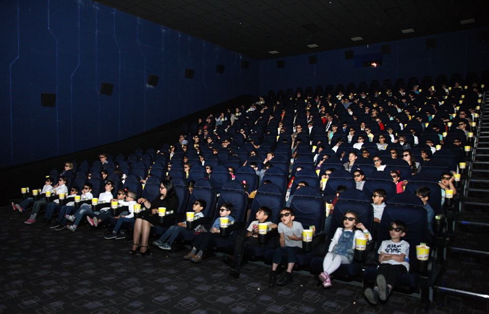 Vergilər Nazirliyi kimsəsiz uşaqları sevindirdi  - FOTOLAR