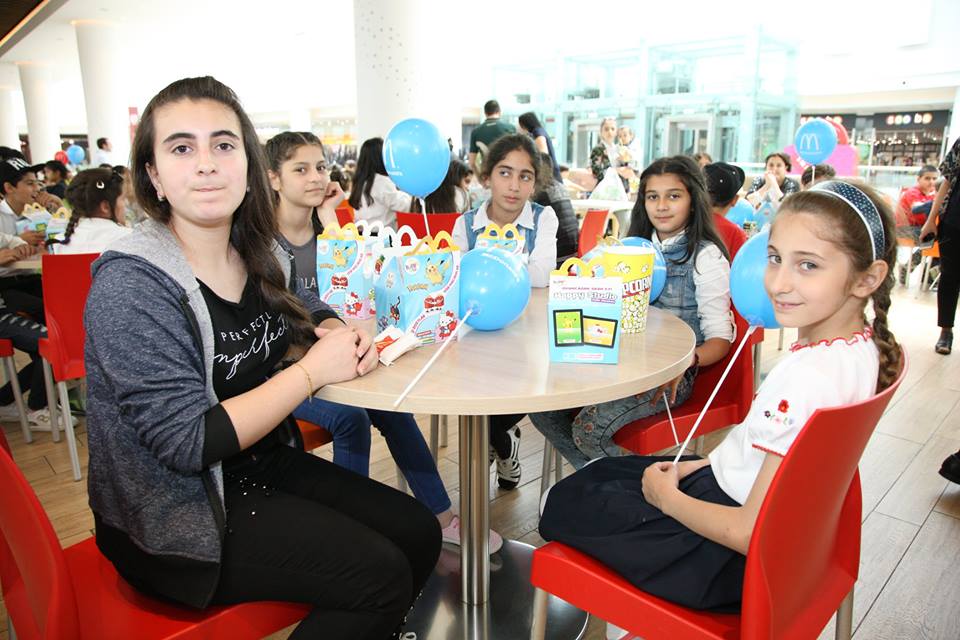 Vergilər Nazirliyi kimsəsiz uşaqları sevindirdi  - FOTOLAR