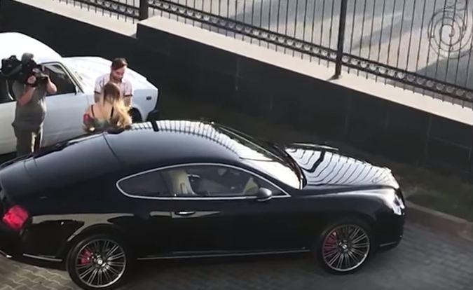Şəbnəm Tovuzlu Bentley aldı     - FOTOLAR