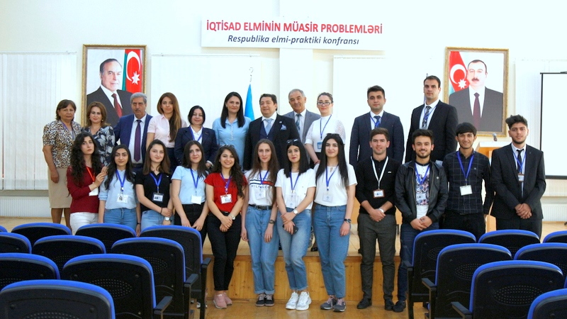 İqtisad elminin müasir problemləri - FOTO