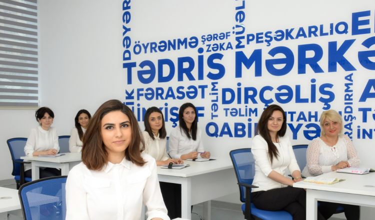 Nazirlik Vahid Çağrı Mərkəzi yaratdı   - FOTOLAR