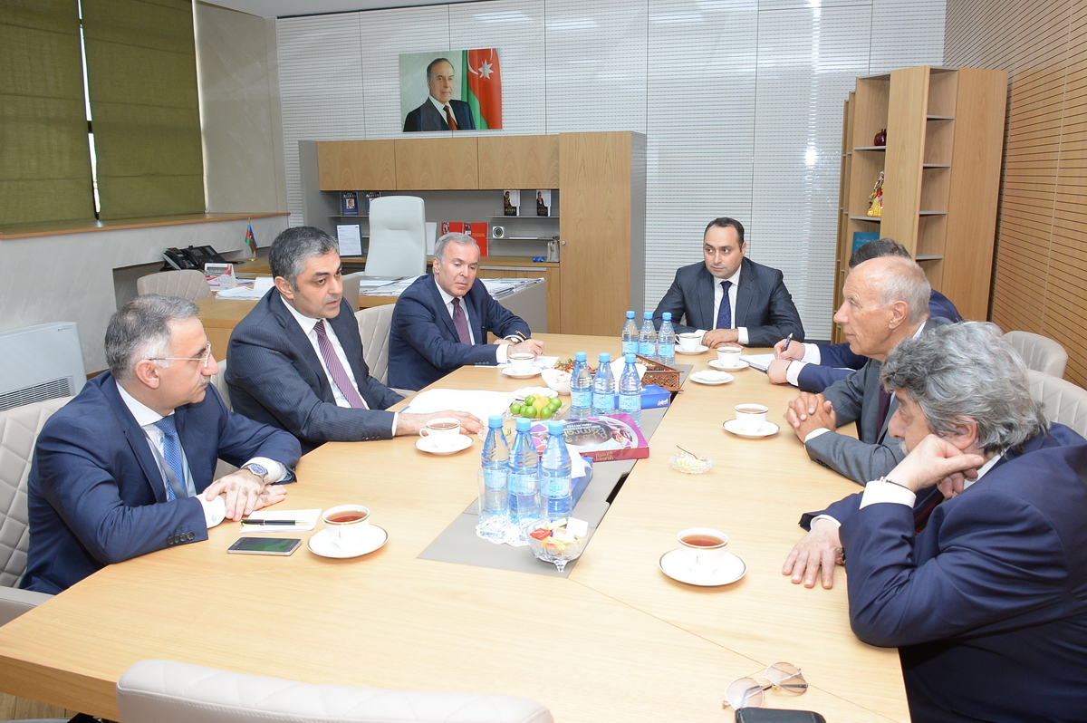 Ramin Quluzadə baş direktorla startap ideyaları müzakirə etdi - FOTO
