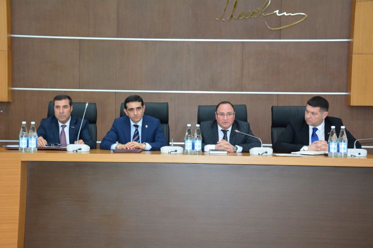 Bakı Baş Gömrük İdarəsində sahibkarlarla görüş keçirilib - FOTO