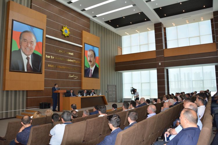 Bakı Baş Gömrük İdarəsində sahibkarlarla görüş keçirilib - FOTO