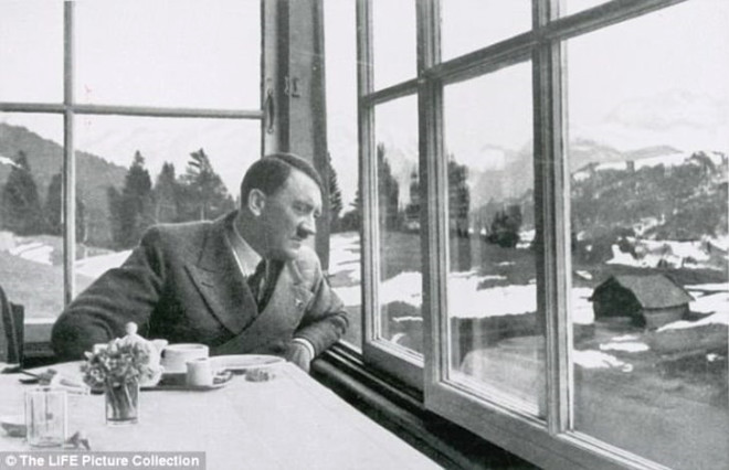 Hitlerin hamıdan gizlətdiyi uşaqlığı üzə çıxdı - FOTOLAR