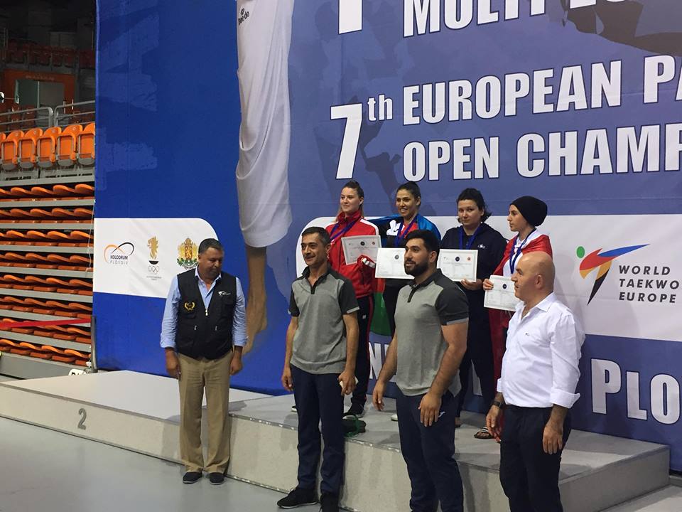  Üçqat dünya çempionu  ŞİKAYƏT ETDİ - Bizi yarışa göndərmirlər - FOTO 