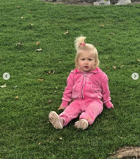 Olimpiya iştirakçısının qızı hovuzda boğularaq öldü  - FOTO 