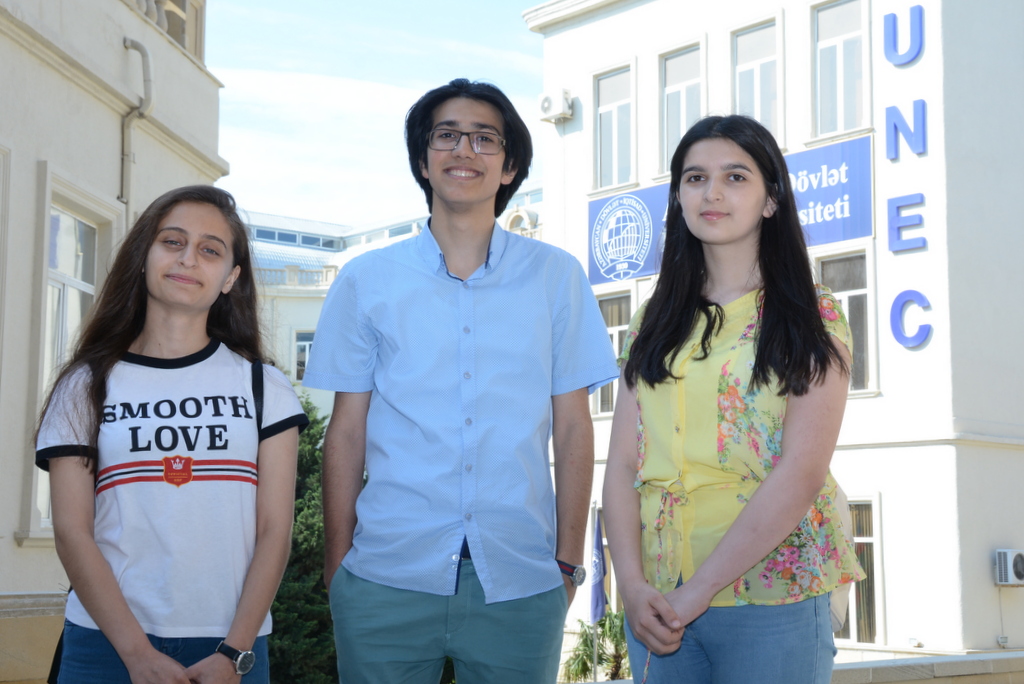 700 bal toplayan abituriyent UNEC-də    - FOTOLAR