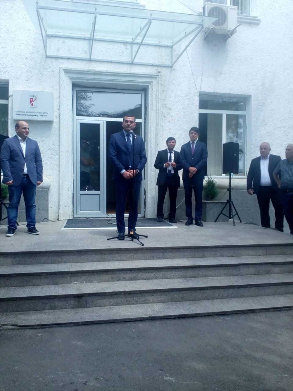 Heydər Əliyev Fondundan Qardabani rayonuna   HƏDİYYƏ - FOTOLAR