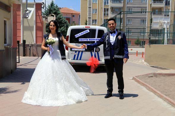 Polis avtomobilində gəlin gətirdilər - FOTOLAR