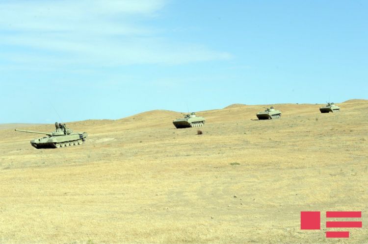 Ordumuz döyüş əmrini yerinə yetirməyə tam hazırdır -  Zakir Həsənov (FOTOLAR)