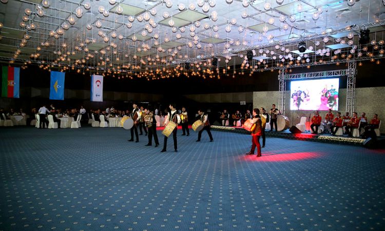 Ordumuzun 100 illiyi   təntənəli şəkildə keçirildi - FOTOLAR