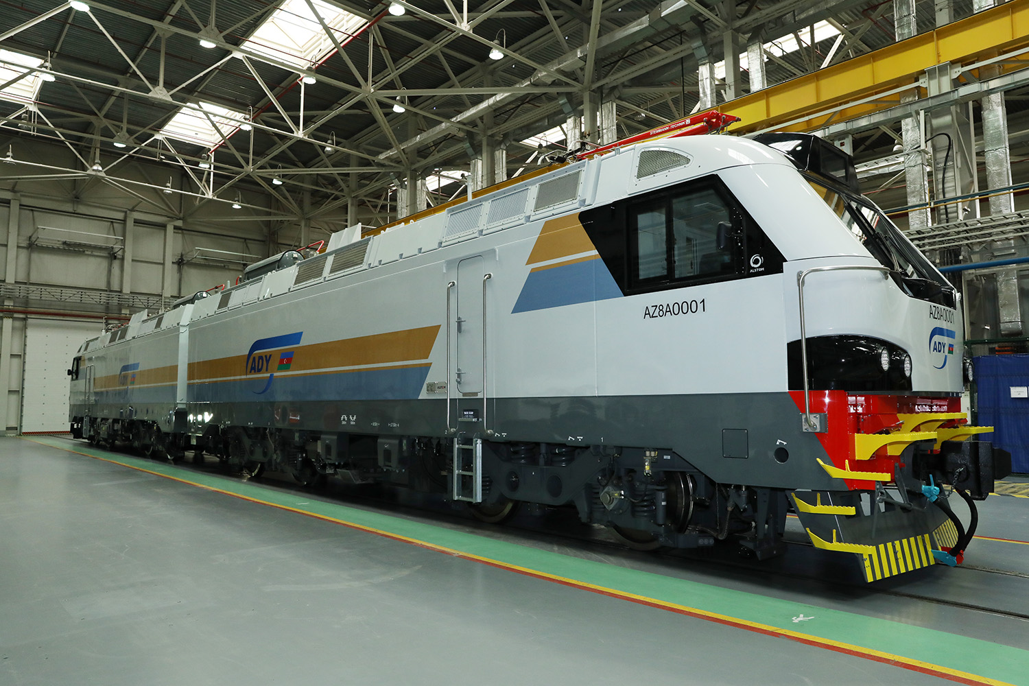 Astanada yeni yük lokomotivinin təqdimat mərasimi keçirilib  - FOTOLAR