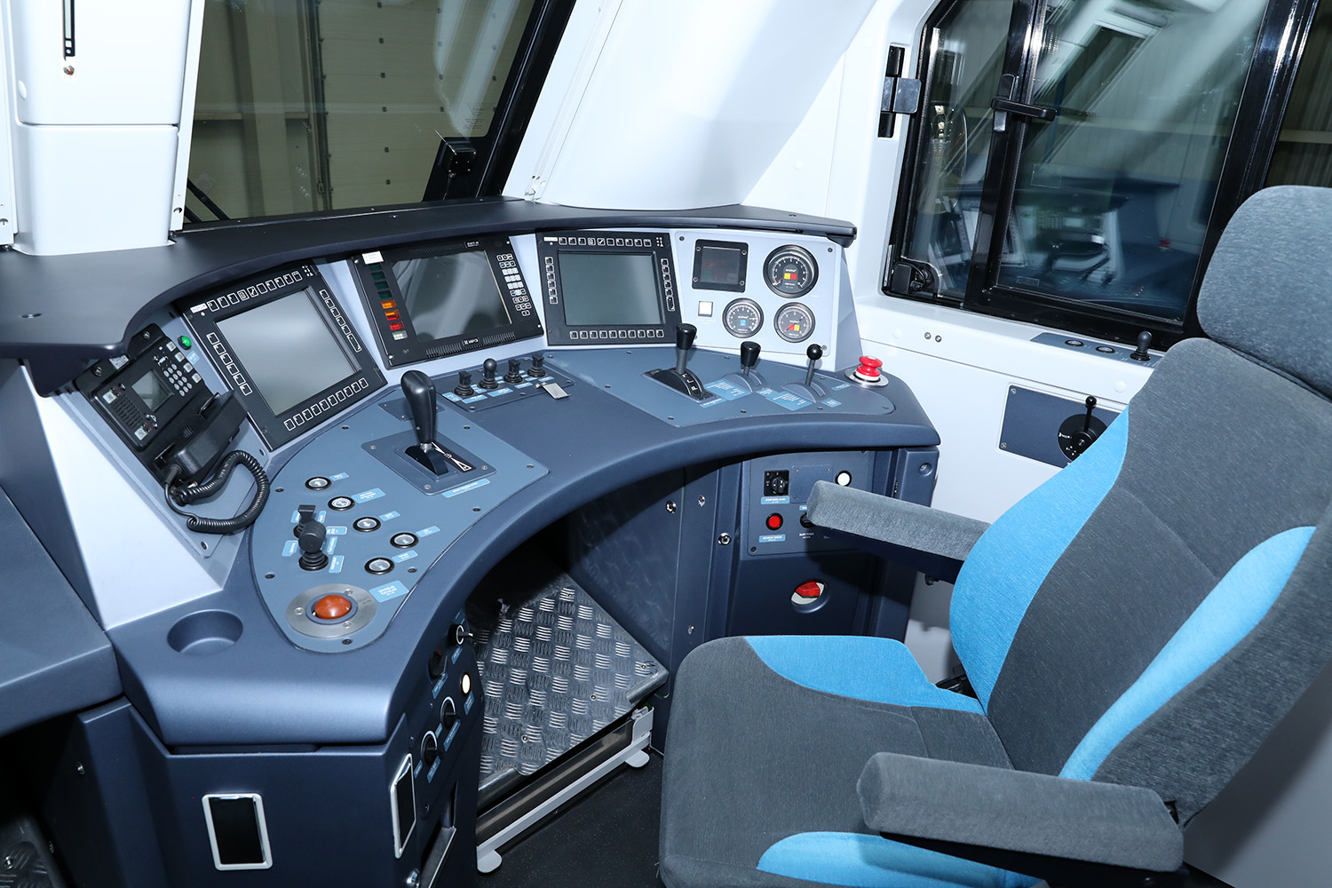 Astanada yeni yük lokomotivinin təqdimat mərasimi keçirilib  - FOTOLAR