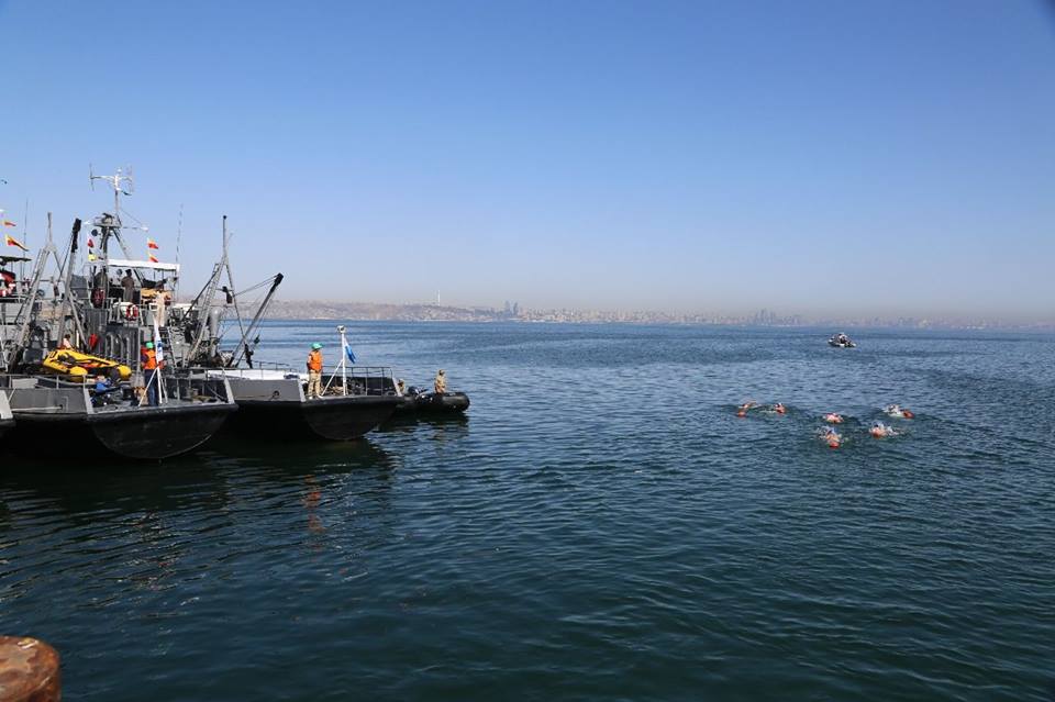 Üzgüçülük estafeti keçirildi  - FOTOLAR