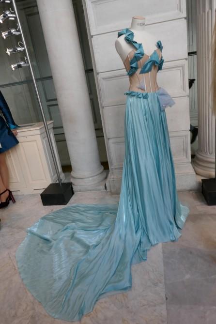 Elman Rüstəmovun qızı Parisdə dəfilə keçirdi - FOTOLAR