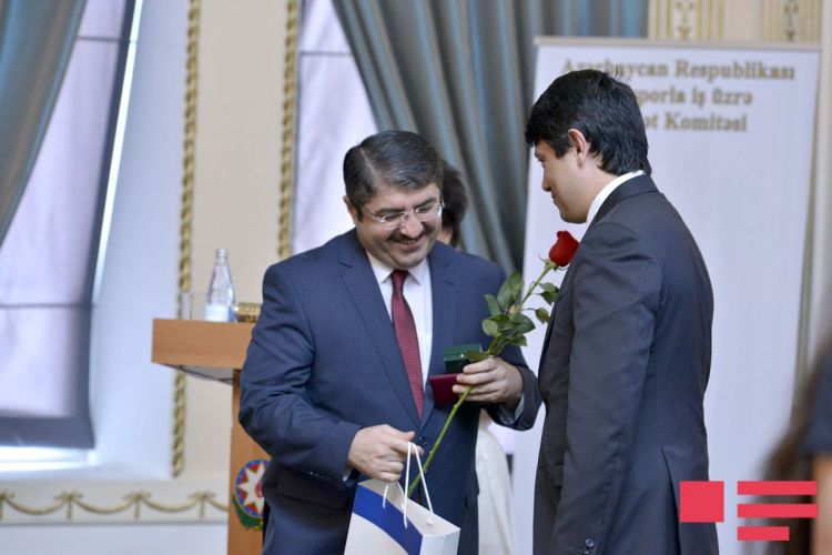 Qapımız bütün azərbaycanlılara açıqdır - Fuad Muradov (FOTOLAR)