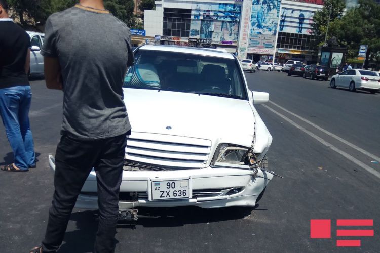Bakıda yol polisi    QƏZAYA DÜŞDÜ - FOTO