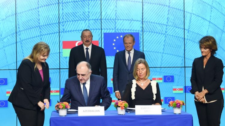 İlham Əliyev Donaldla görüşdü  - FOTOLAR (YENİLƏNİB)