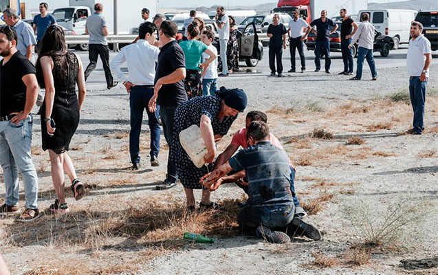 Bakıda sərnişinlə dolu avtobus Kamaza ÇIRPILDI    - ÖLƏN VƏ YARALANANLAR VAR (FOTOLAR-YENİLƏNİB-3)