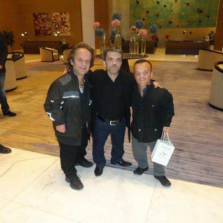 Məşhur əcnəbi aktyorların azərbaycanlı oxşarı:  Restoranda hesabı istəyəndə pul almırdılar, çünkiâ€¦ - FOTO