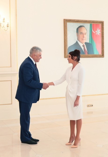 Mehriban Əliyeva DİN Şurası iclasının iştirakçıları ilə görüşdü  - YENİLƏNİB - FOTOLAR