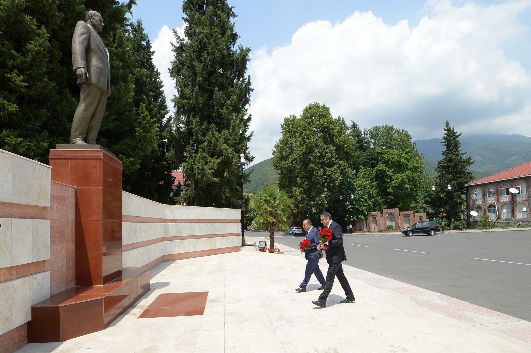 Ramin Quluzadə Qaxda vətəndaşlarla görüşdü  - FOTO